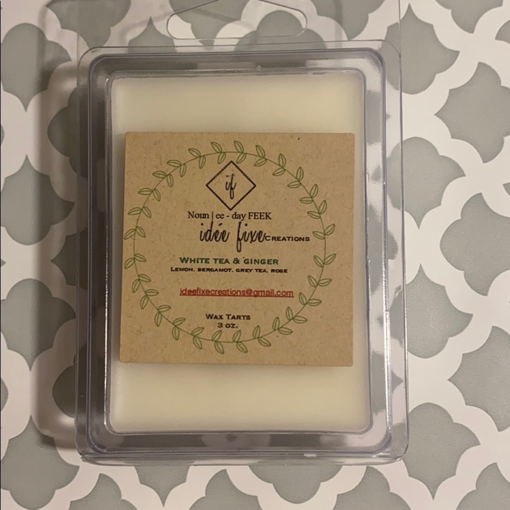 Idee Fixe soy wax melts in White Tea and Ginger